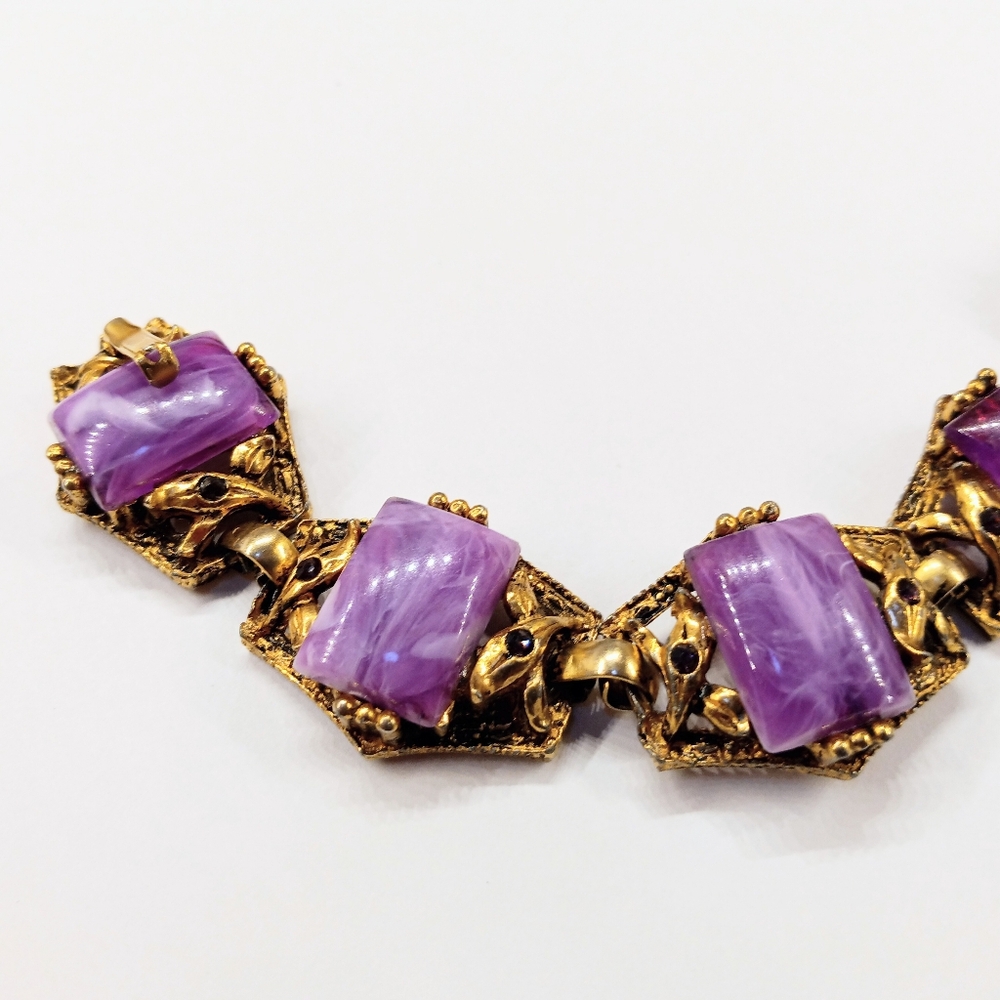 Vintage Marbled Purple Lucite Beautiful Bracelet - Picture 4 of 7